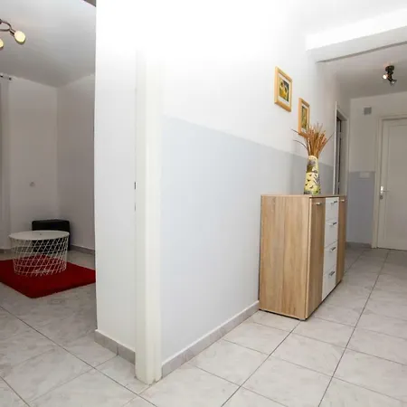 Marta Apartment *